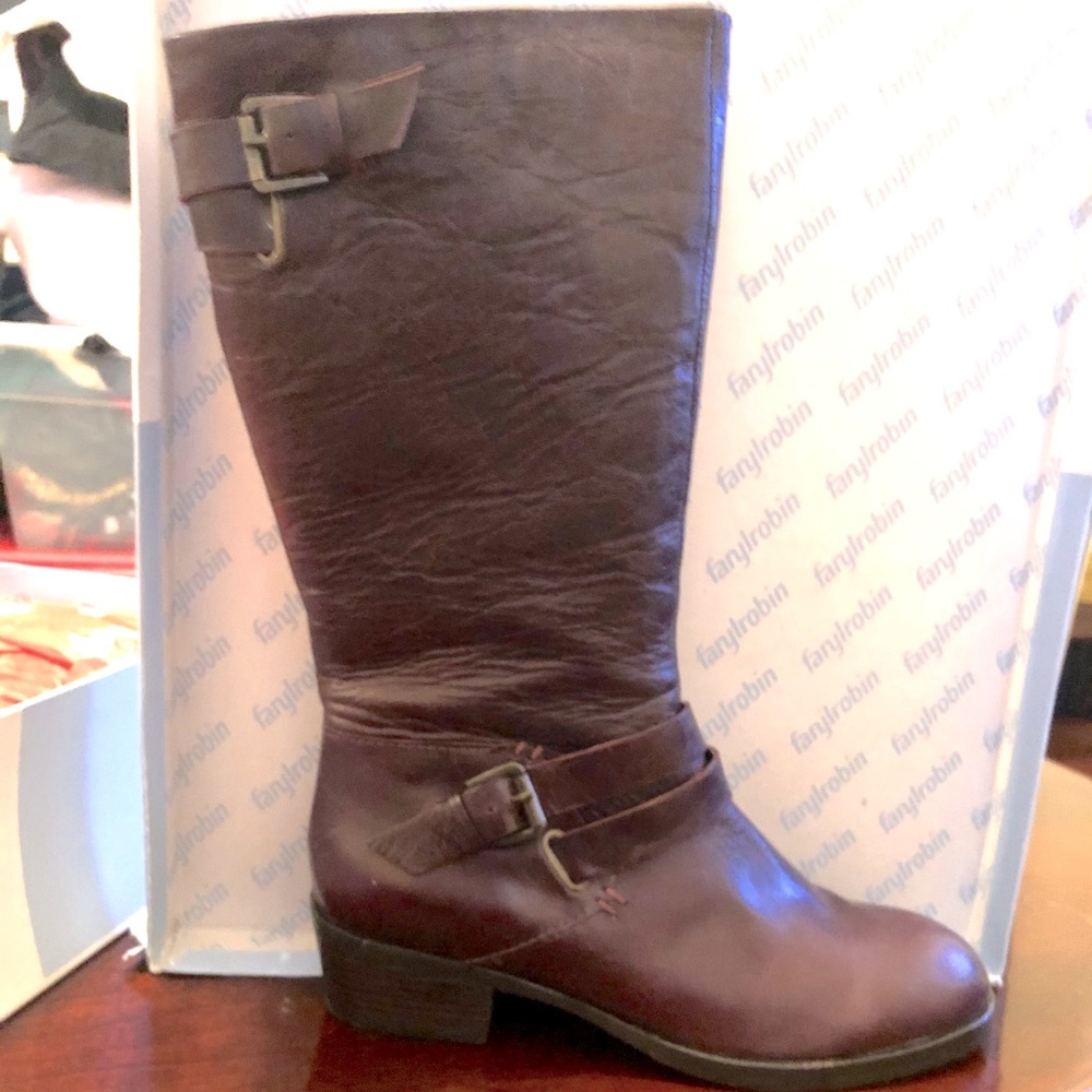 NWT FarylRobyn tall brown boots, size 7.5